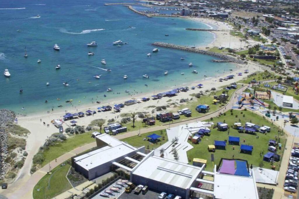 The Central Shed - 10B Geraldton Dış mekan fotoğraf